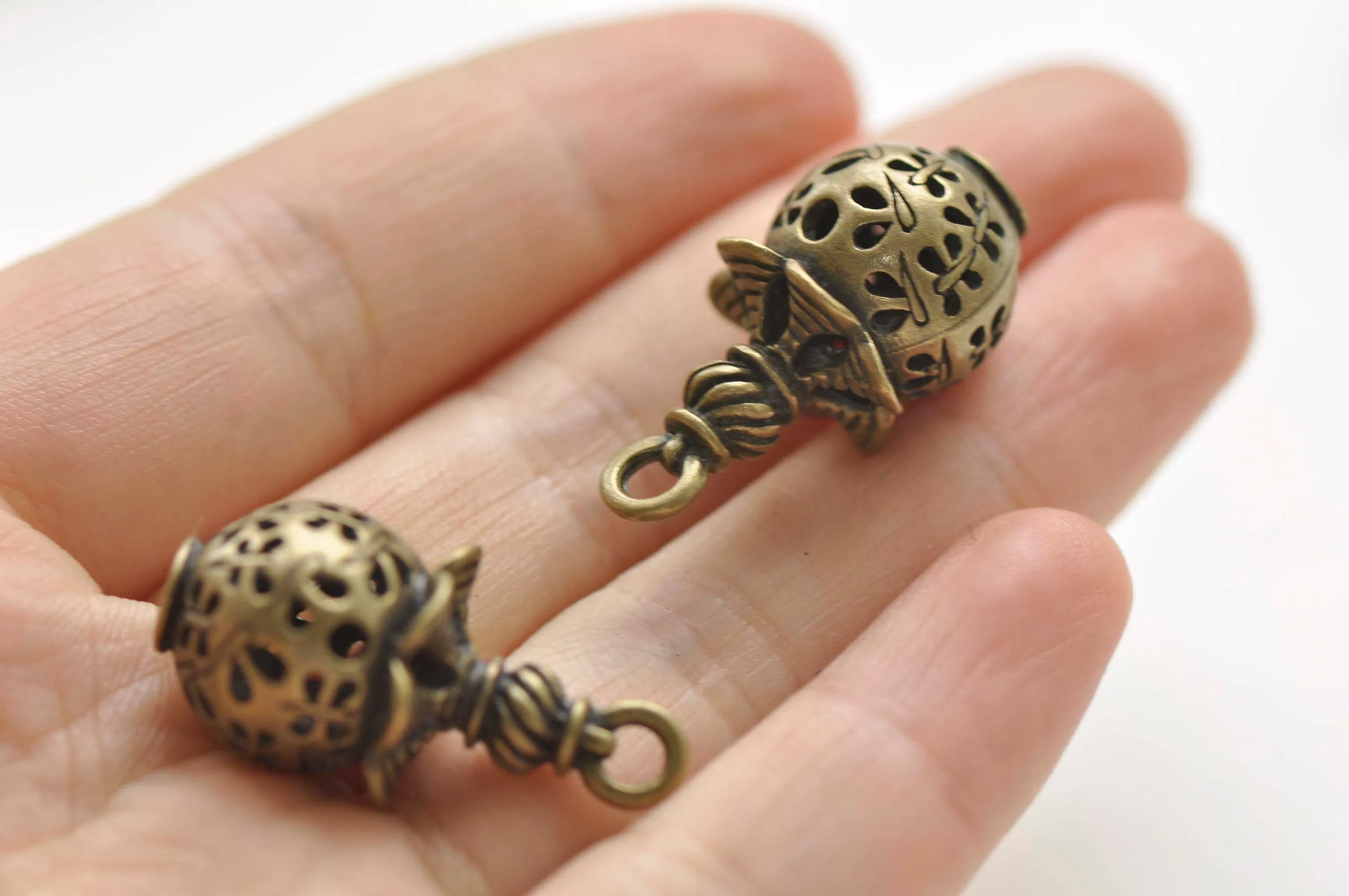 6 pcs Antique Bronze 3D Filigree Lantern Lamp Pendant Charms 13x28mm