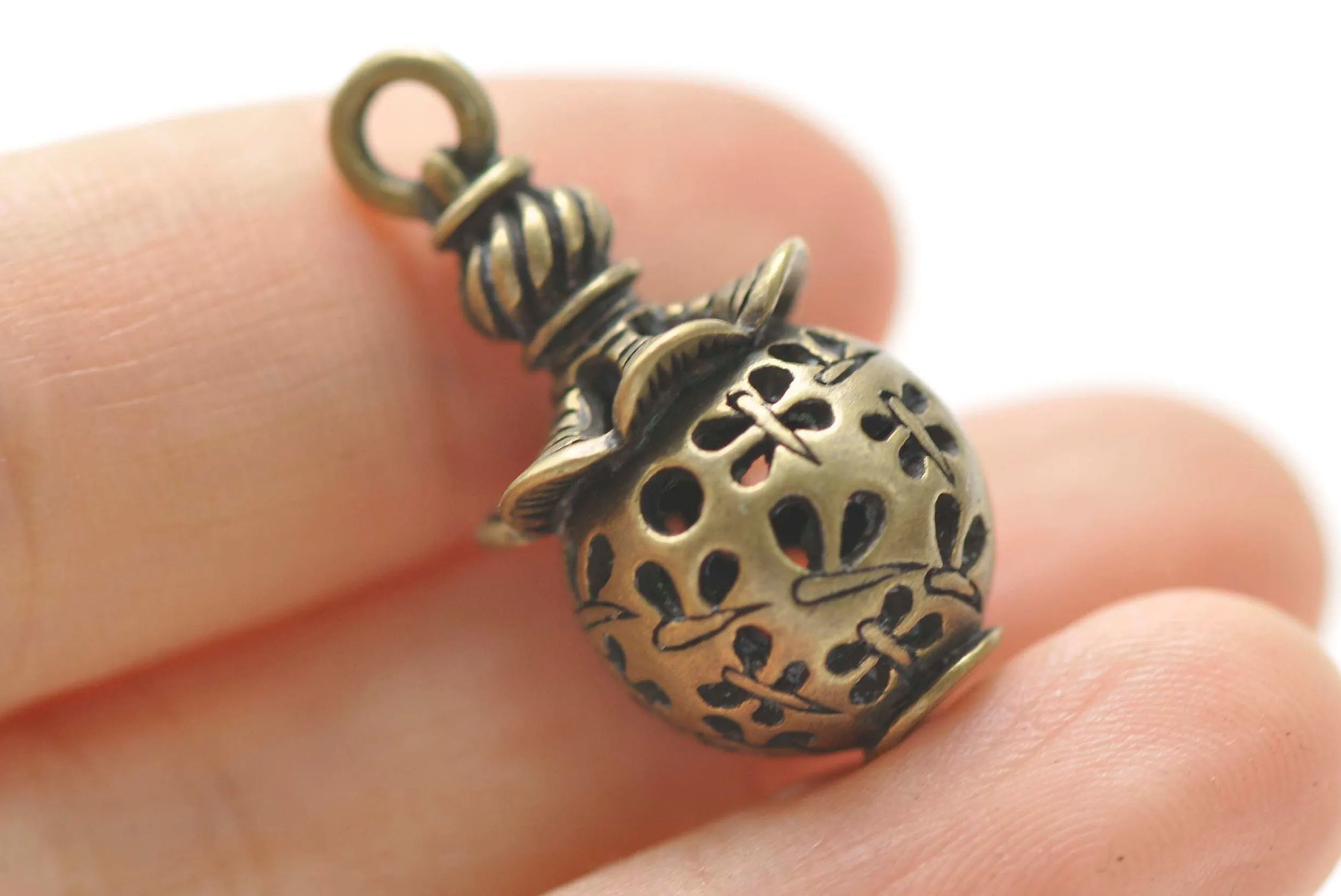 6 pcs Antique Bronze 3D Filigree Lantern Lamp Pendant Charms 13x28mm