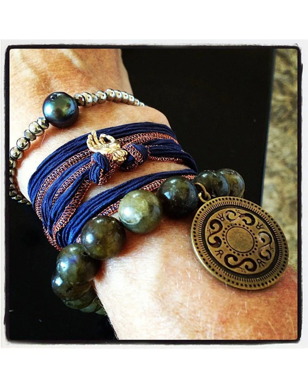 Bracelet Lhassa en jade et charm - Editions LESSisRARE Bijoux