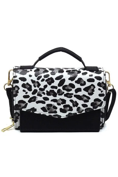 Chic Envelope Flap Crossbody Bag  Stylish & Functional Organizer