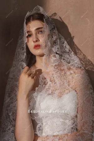 Classic Hollow Lace Single Tier Wedding Veil | Multiple Lengths