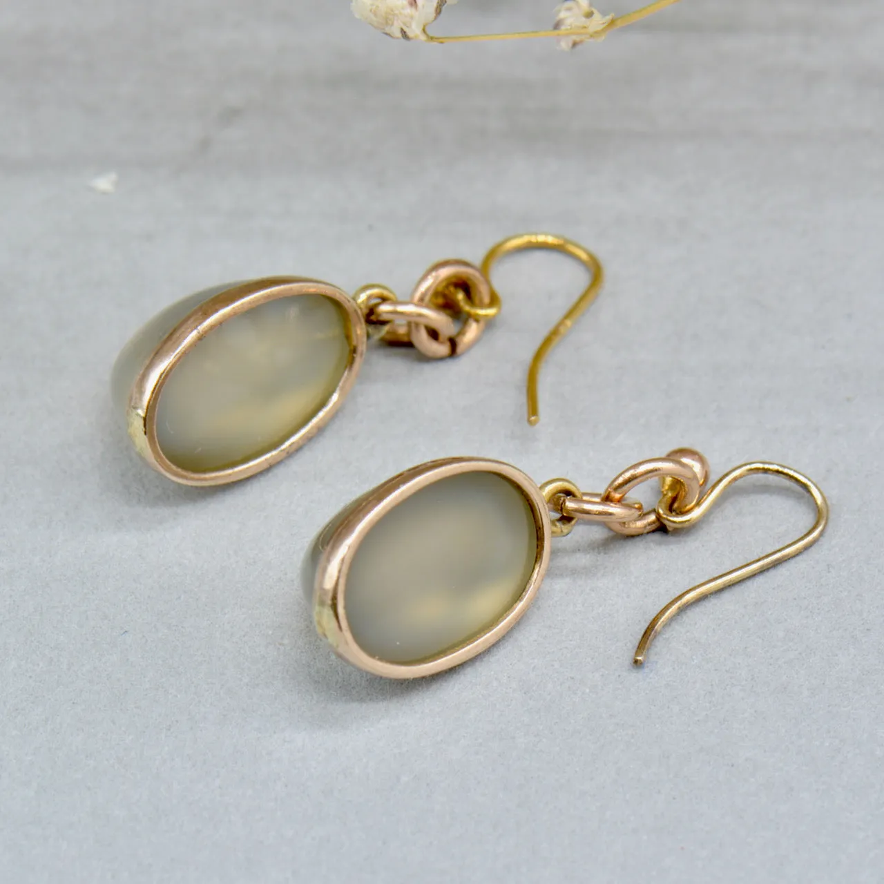 Edwardian 9ct Rose Gold Grey Moonstone Drop Earrings (11.55cts)