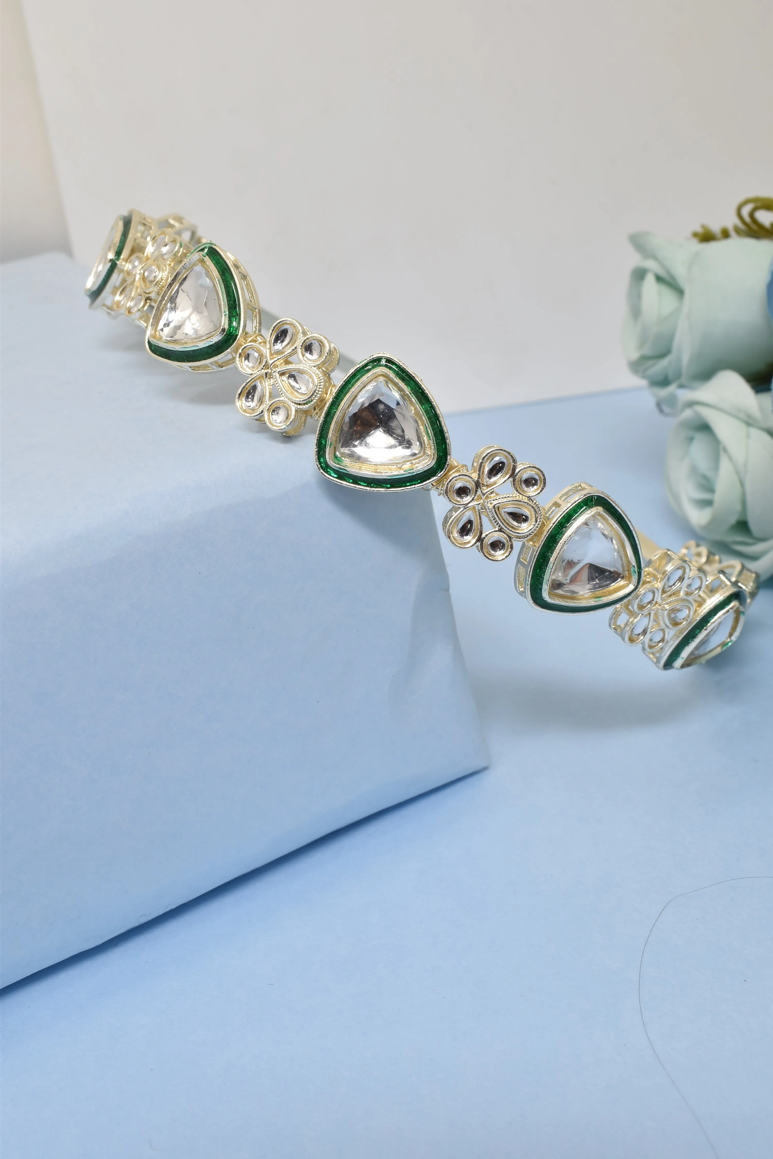 Emerald Kundan Sispatti: Majestic Bride