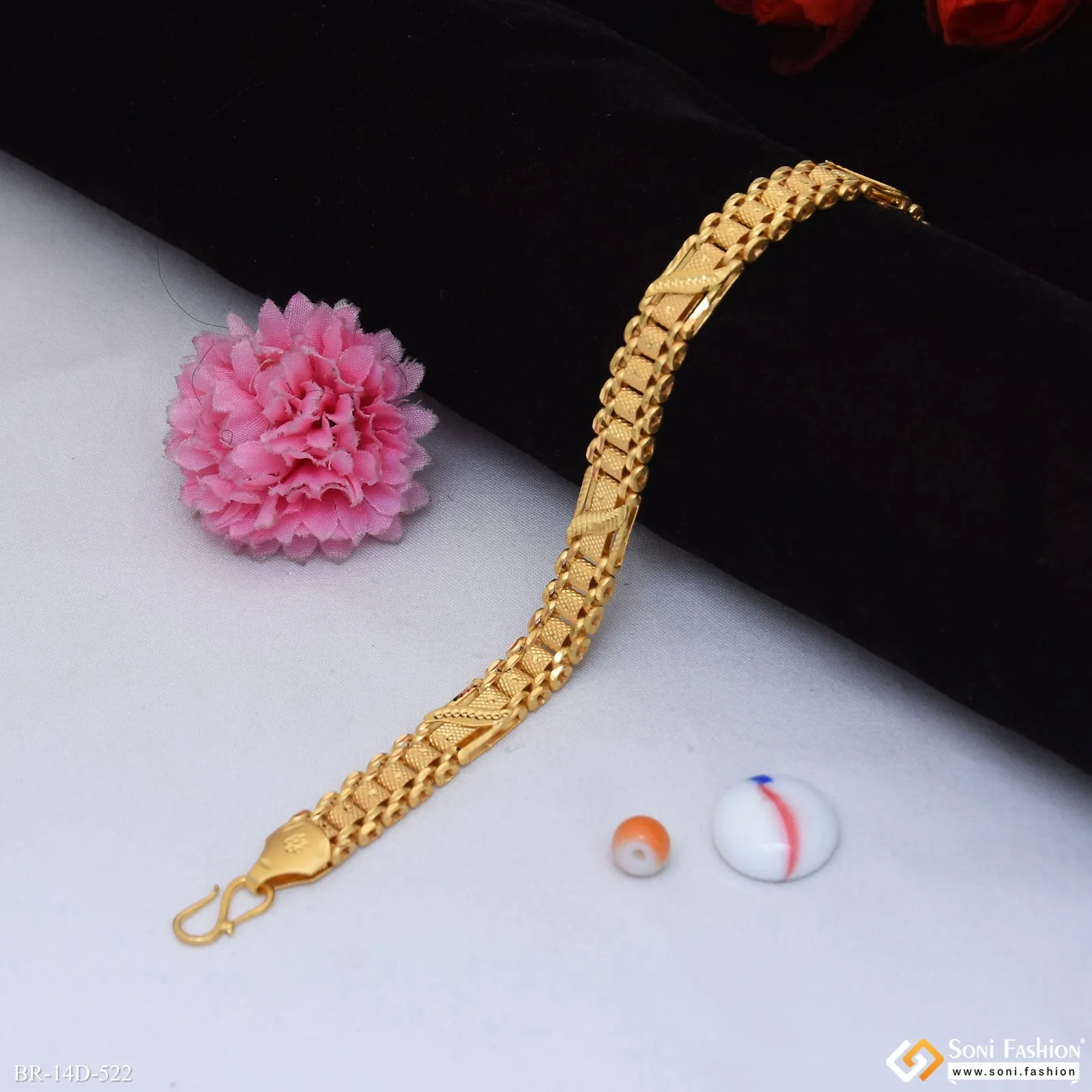 Excellent Design Gold Plated Box Bracelet for Men - Style D522