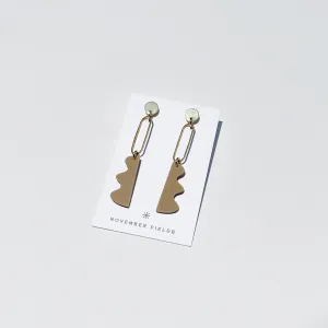 Gigi Raw Brass and Resin Wavy Earrings