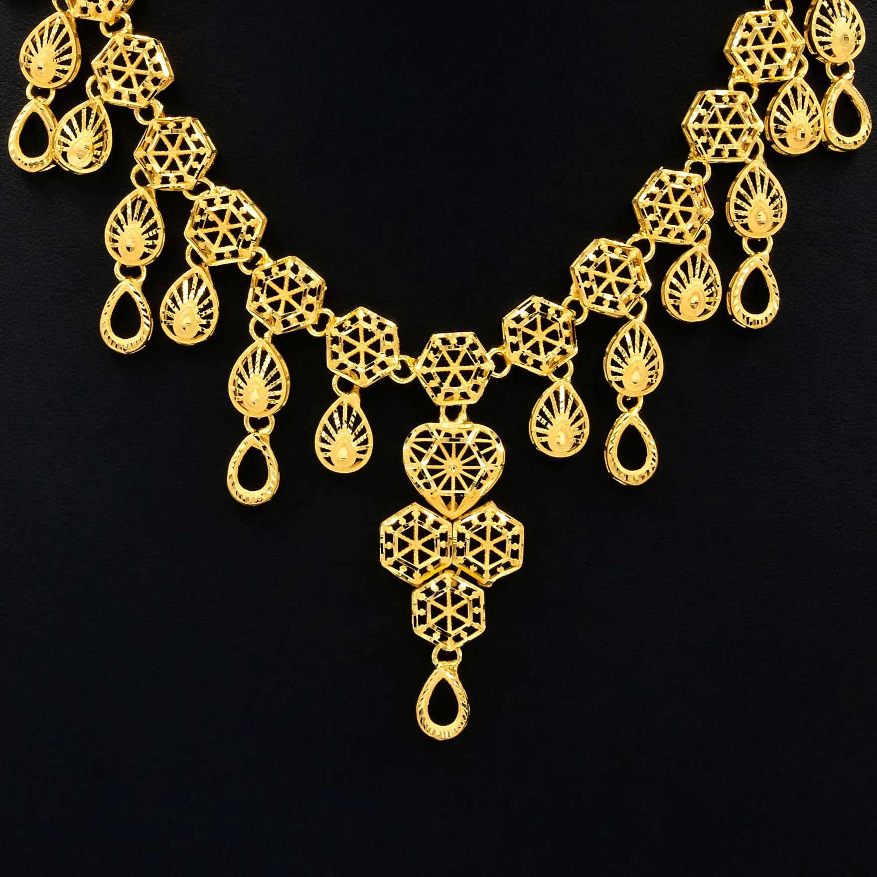 Golden Necklace PHNS32-035, PGHST113-041