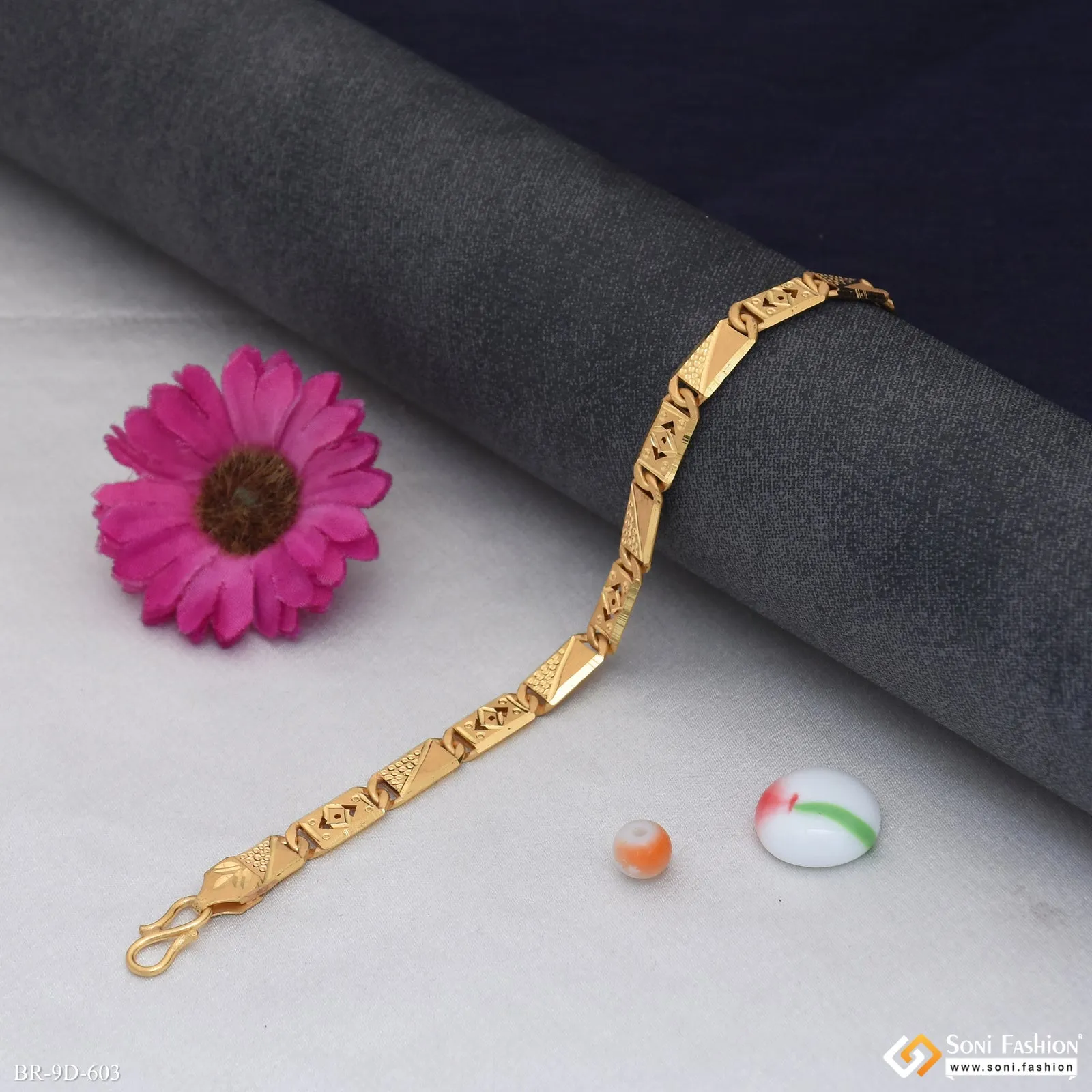 Latest Design Gold Plated Nawabi Bracelet for Men - Style D603