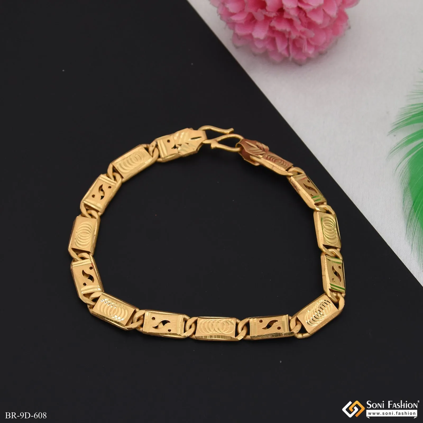 Latest Design Gold Plated Nawabi Bracelet for Men - Style D608