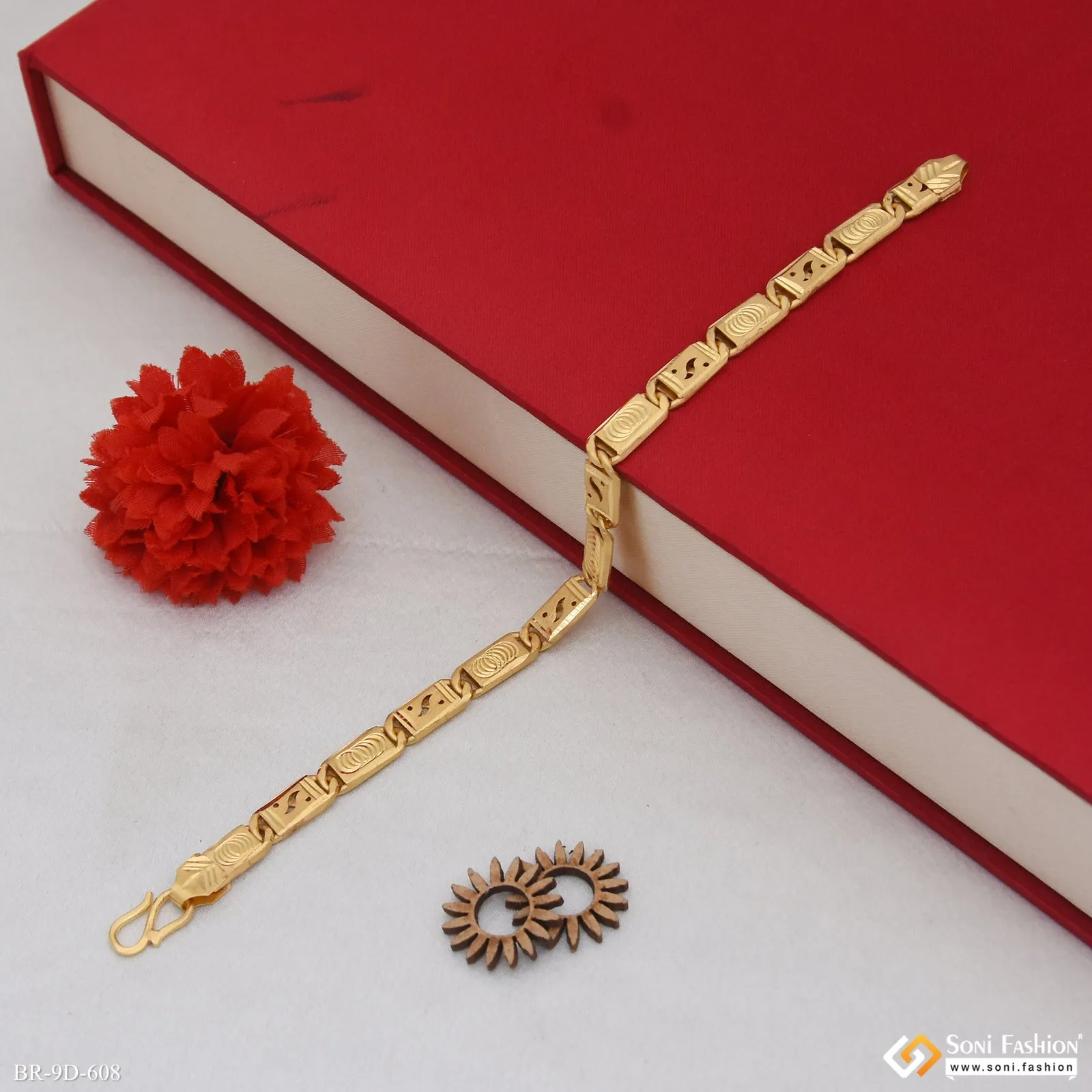 Latest Design Gold Plated Nawabi Bracelet for Men - Style D608