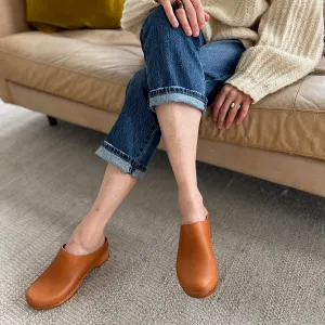Lila Worker Clog in Toffee