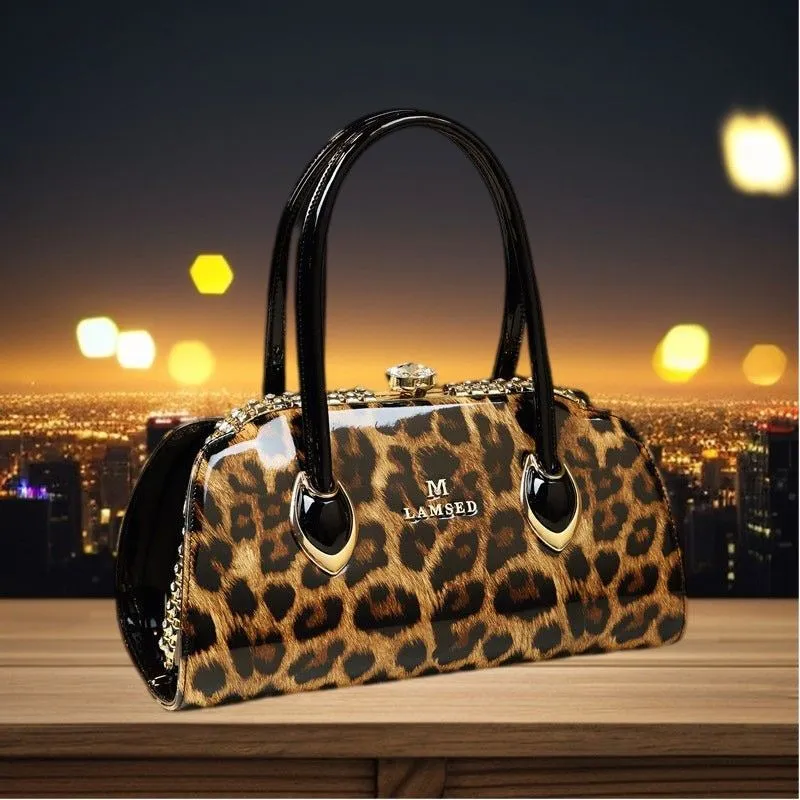 Luxury Leather Shoulder Messenger Bag - Stylish and Sophisticated