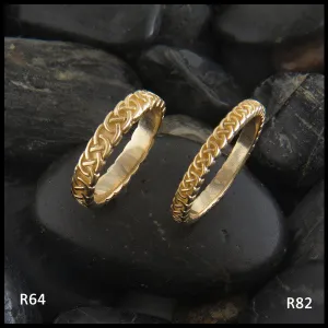 Narrow Josephine's Knot Ring in Gold
