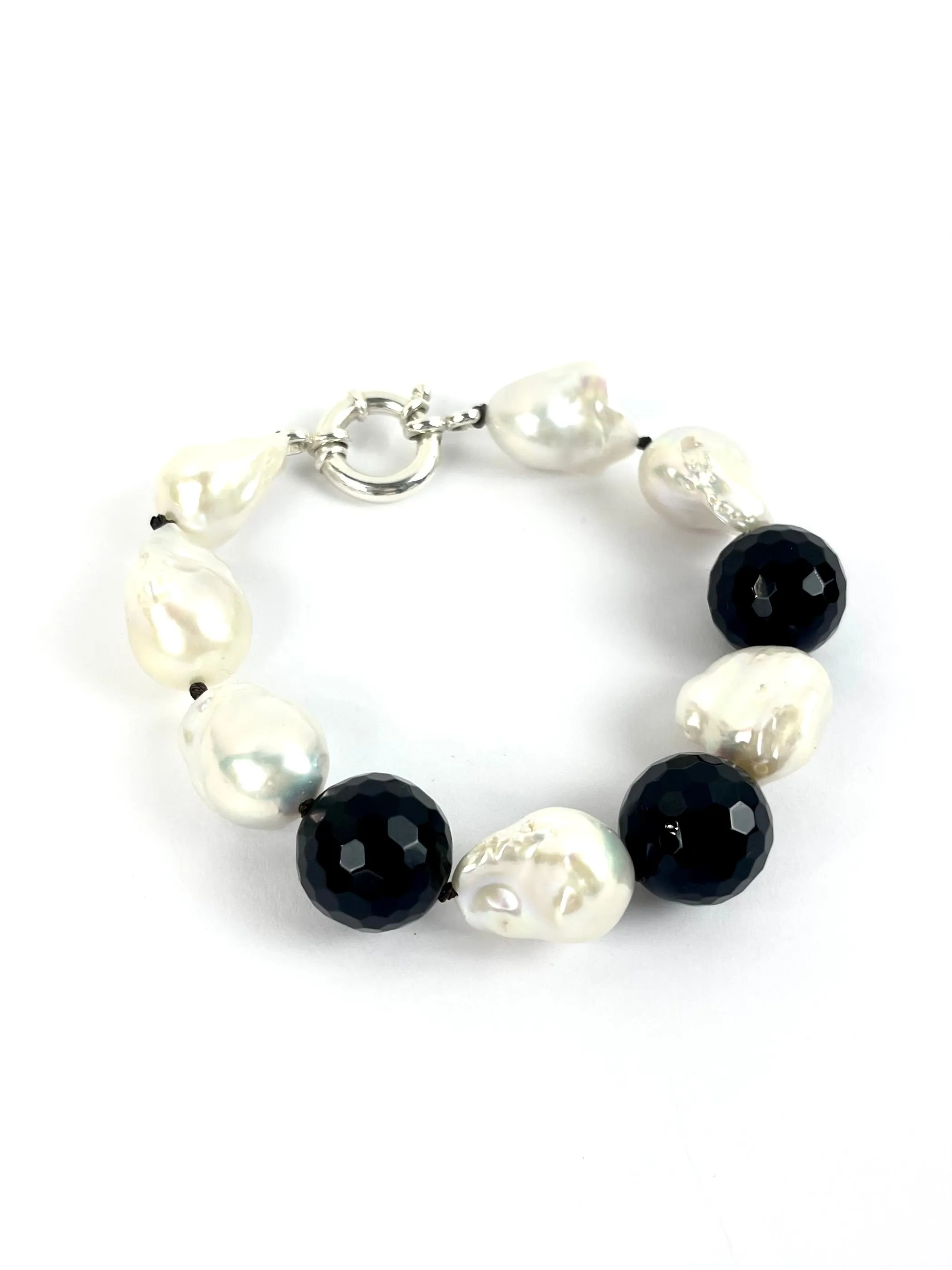 Onyx Pearl bracelet