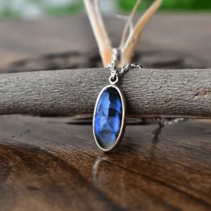 Oval Regency - Labradorite Necklace