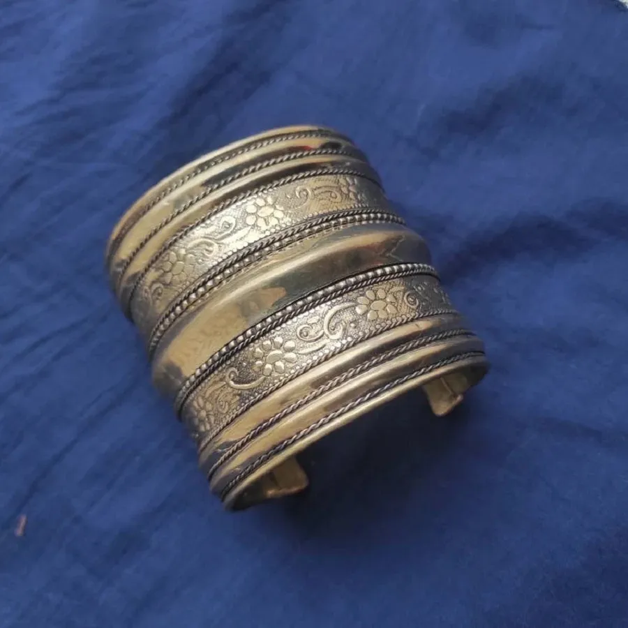 Tribal Vintage Light Weight Single Handcuff